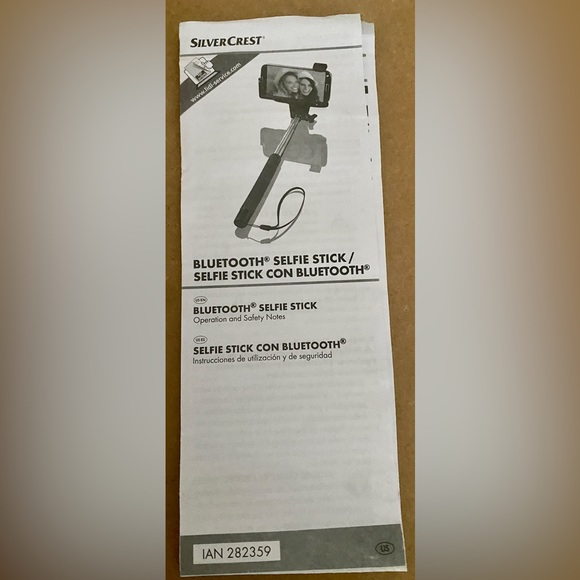 Blue Tooth Selfie Stick - Picture 5 of 8